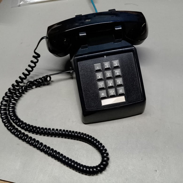 Vintage black desk telephone — Cdoc Skunkworks
